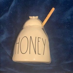 Honey pot